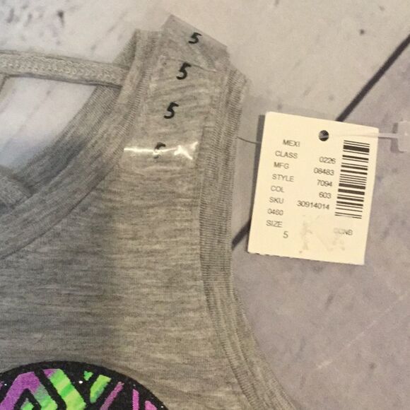 NWT, Justice Grey Tank with Colorful Heart - girls 5 - Picture 3 of 3
